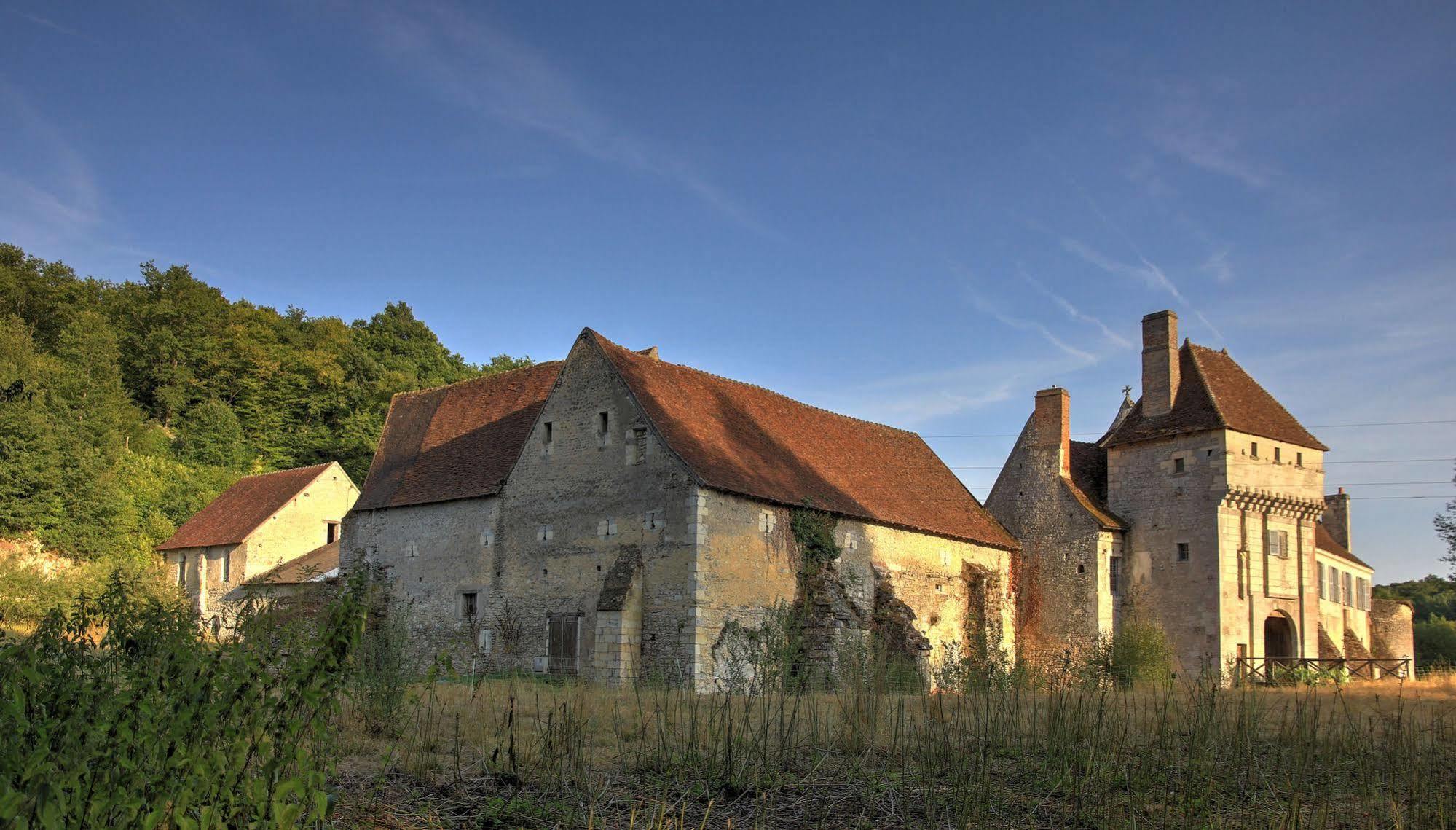 مورُزورْ Chateau-Monastere De La Corroirie المظهر الخارجي الصورة